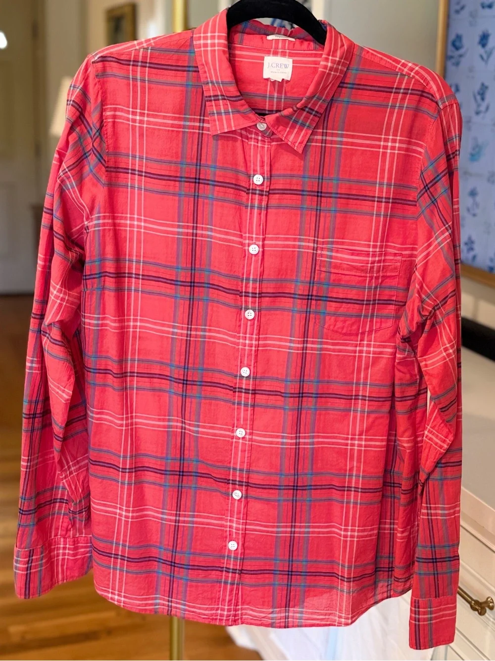 J. Crew Women’s Perfect Fit Red and Blue Plaid Button-Down Shirt Size XL